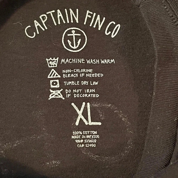 CAPTAIN Fin Aloha T-shirt 
Size: XL - Picture 4 of 7